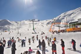 افزایش 20 درصدی علاقمندان ورزش های زمستانی در پیست اسکی کوهرنگ شهرکرد