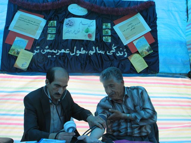 هفته جهانی سالمند و پایگاه های ارزیابی سلامت سالمندان در استان
