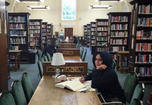 الناز شاکردوست در کتابخانه دانشگاه لندن!