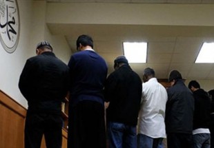 اخراج دسته جمعی 200 کارگر مسلمان در آمریکا به خاطر نماز