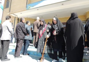 حضور پرشور زنان چهارمحال و بختياري در دومين عيد انقلاب+تصاویر