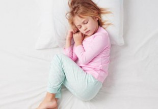 چرا بعضی بچه‌ها دیر به خواب می روند؟