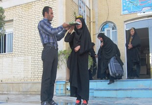 اعزام 10 دانش‌آموز دختر اردلي به اردوي مشهد مقدس
