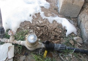 با بروز سرما، خطر يخ زدگي کنتورهاي آب شرب منازل وجود دارد