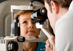 والدین چکاپ سالانه تنبلی چشم کودکان را جدی بگیرند/آغاز طرح پیشگیری از تنبلی چشم برای 5هزار کودک در چهارمحال وبختیاری
