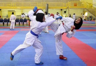 رقابت بانوان کاراته کار  چهارمحال وبختیاری در مسابقات قهرمانی کشور