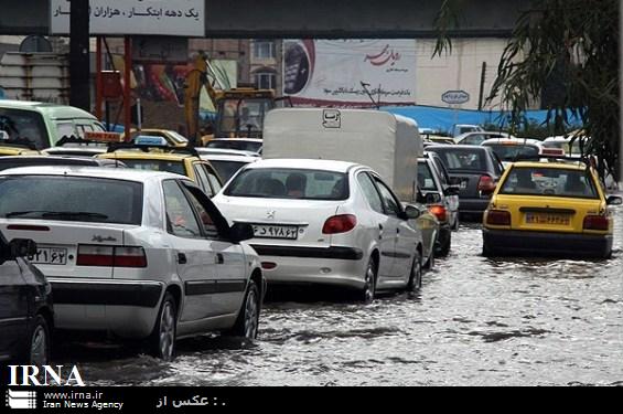 اداره کل هواشناسی چهارمحال و بختیاری نسبت به آبگرفتگی معابر هشدارداد