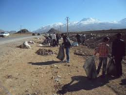 منطقه لاخشک بیدکل در شهرستان فارسان، از زباله پاکسازی شد