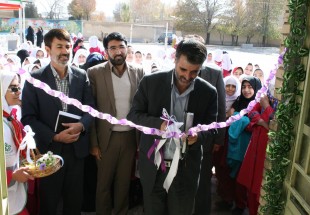 برگزاری آیین نمادین استانی « طرح ۵۰ هزار نمایشگاه کتاب در ۵۰ هزار مدرسه » در دبستان شاهد شهرکرد