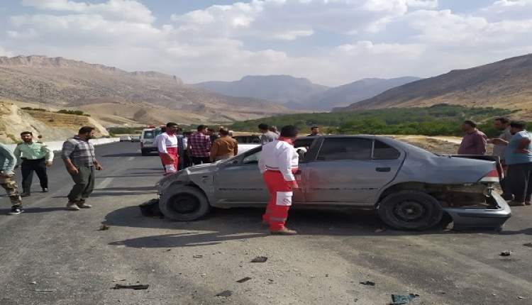 واژگونی سمند در محور‌ بروجن به لردگان دو مصدوم برجای‌ گذاشت